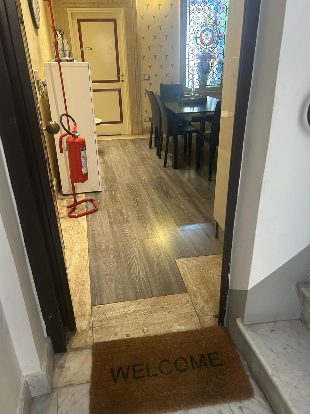Nsm 71Viadelcorso Appartamento Con Terrazzo روما المظهر الخارجي الصورة